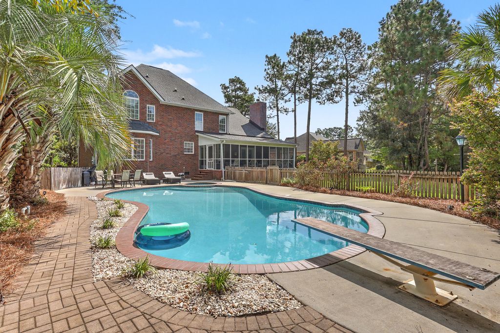 Image 52 of property listing at 105 Glen Eagles Drive, Summerville, SC 29483