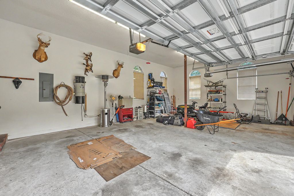 Image 61 of property listing at 105 Glen Eagles Drive, Summerville, SC 29483