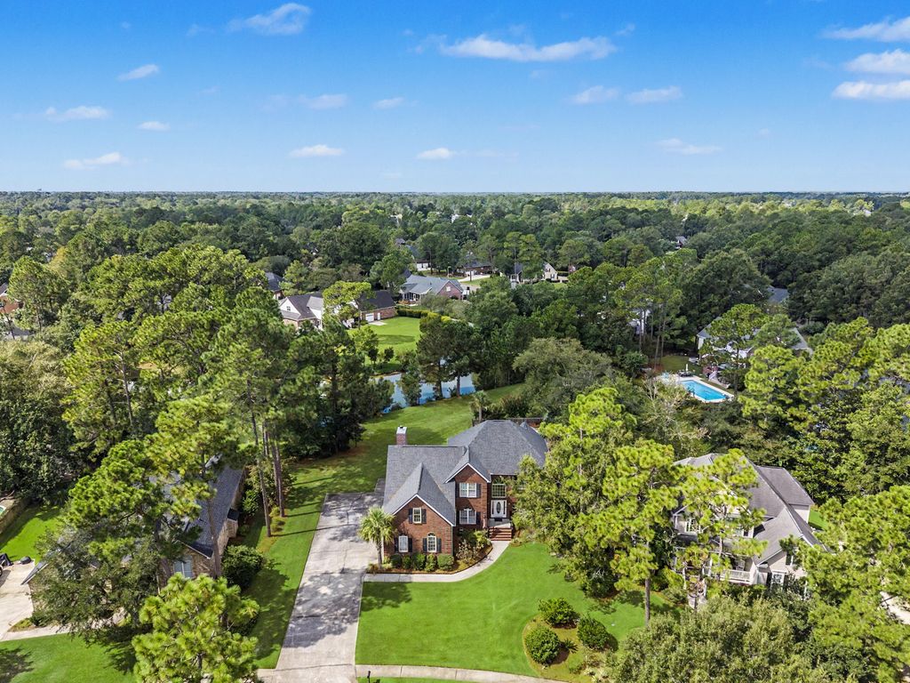 Image 64 of property listing at 105 Glen Eagles Drive, Summerville, SC 29483
