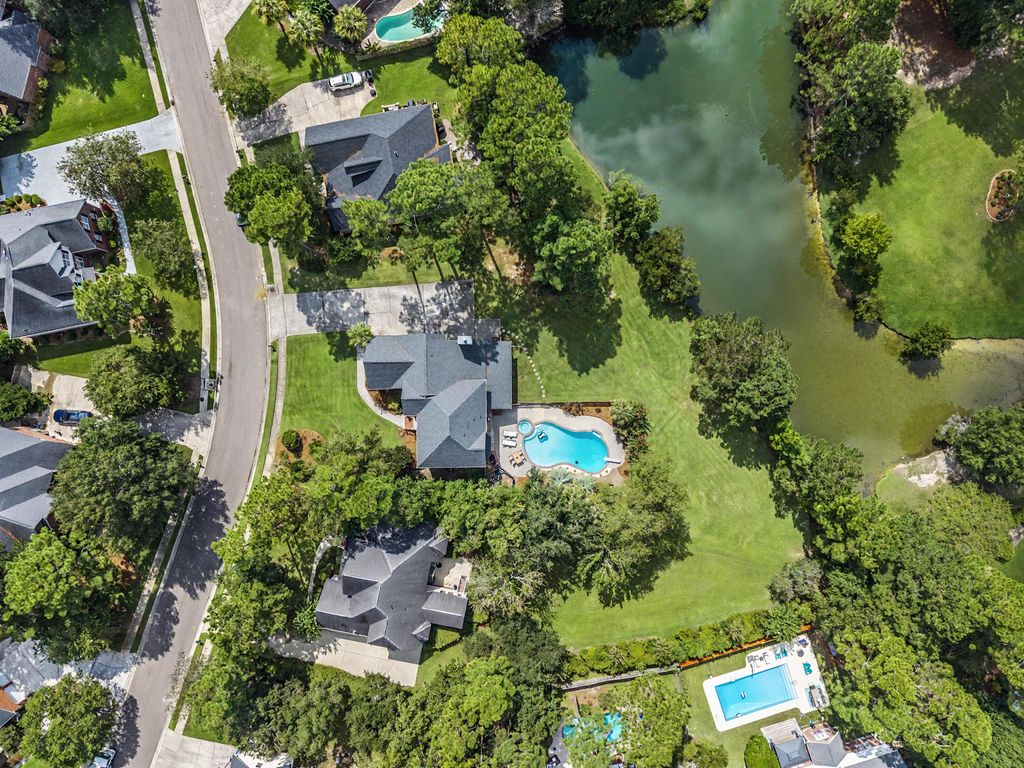 Image 65 of property listing at 105 Glen Eagles Drive, Summerville, SC 29483
