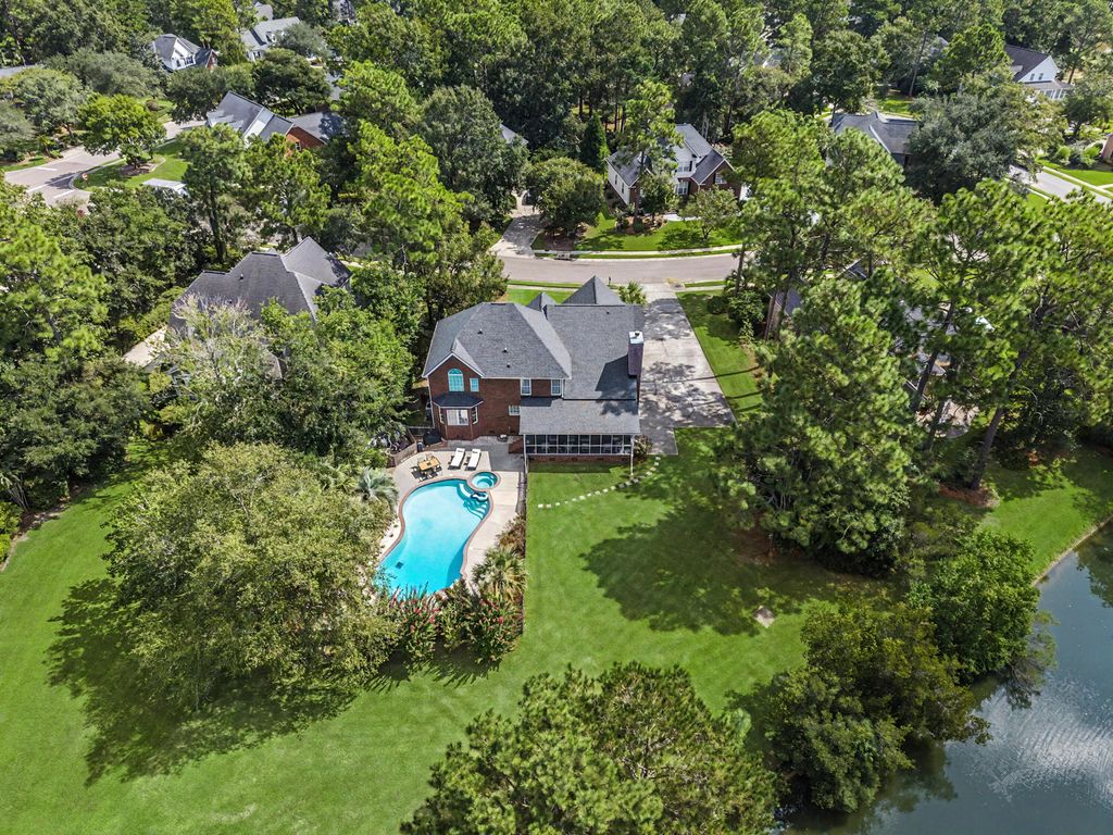 Image 67 of property listing at 105 Glen Eagles Drive, Summerville, SC 29483