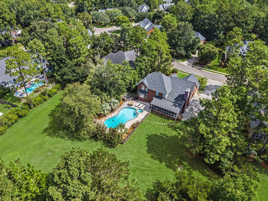 Image 68 of property listing at 105 Glen Eagles Drive, Summerville, SC 29483