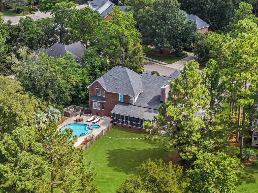 Image 72 of property listing at 105 Glen Eagles Drive, Summerville, SC 29483