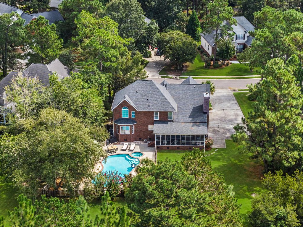 Image 73 of property listing at 105 Glen Eagles Drive, Summerville, SC 29483
