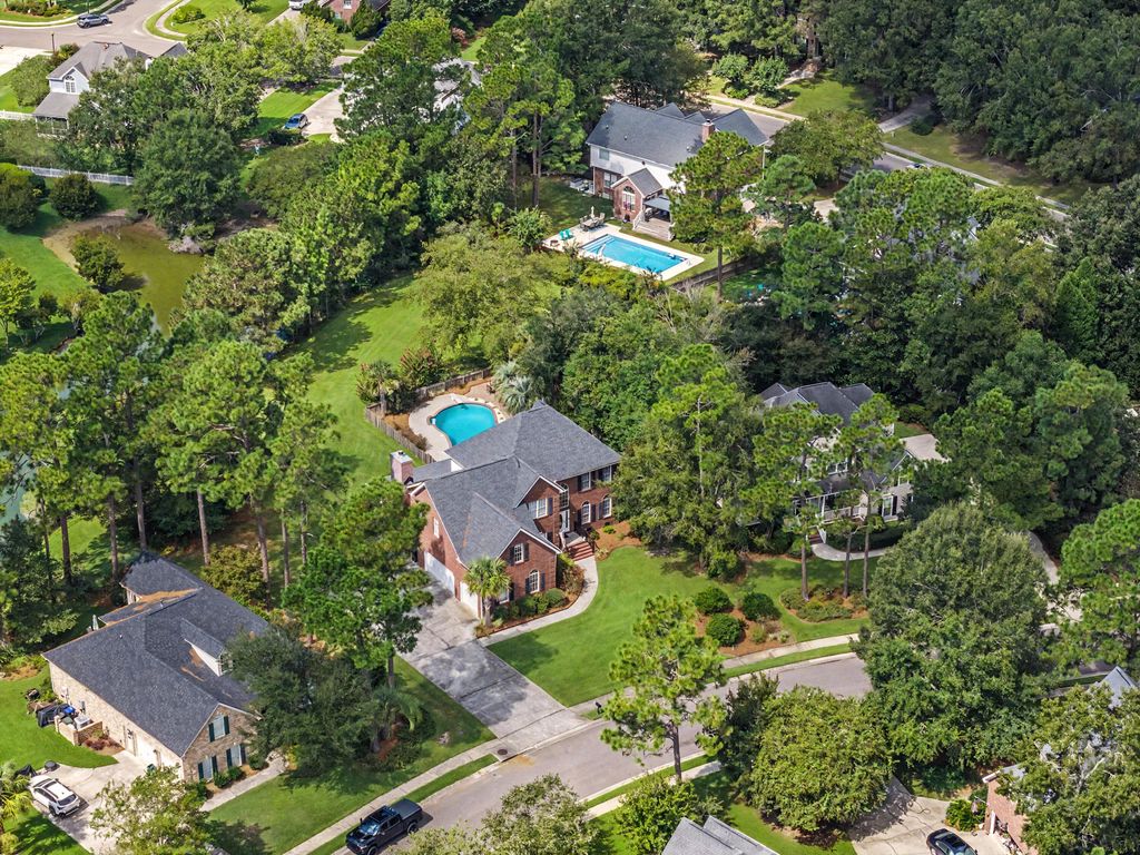Image 77 of property listing at 105 Glen Eagles Drive, Summerville, SC 29483