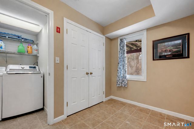 30 Silver Sands Road C9, East Haven, CT 06512