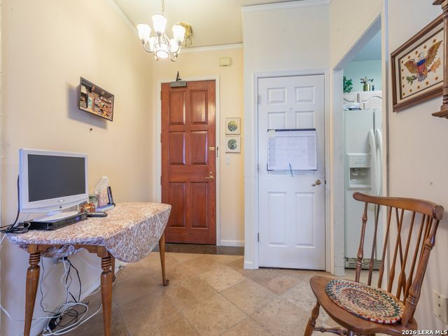 1 Towers Park Ln Apt 606, San Antonio, TX 78209