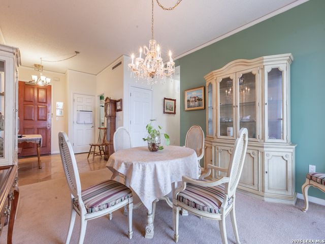 1 Towers Park Ln Apt 606, San Antonio, TX 78209