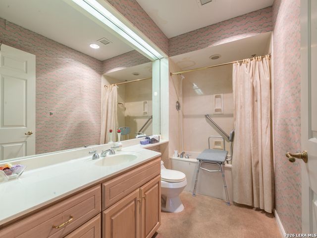 1 Towers Park Ln Apt 606, San Antonio, TX 78209