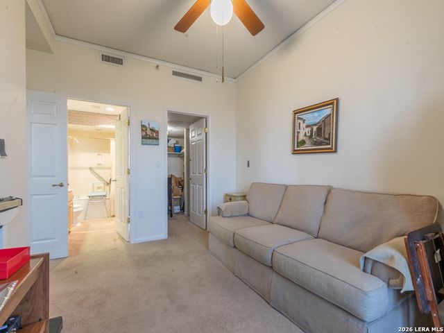 1 Towers Park Ln Apt 606, San Antonio, TX 78209