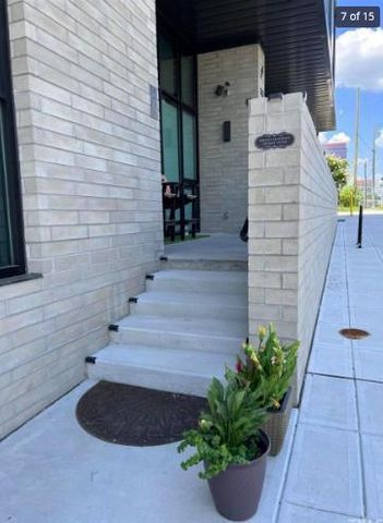 522 S Harrington Street 102, Raleigh, NC 27601