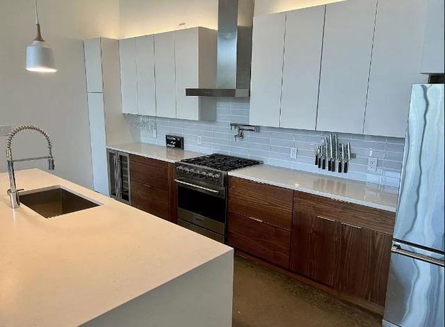 522 S Harrington Street 102, Raleigh, NC 27601