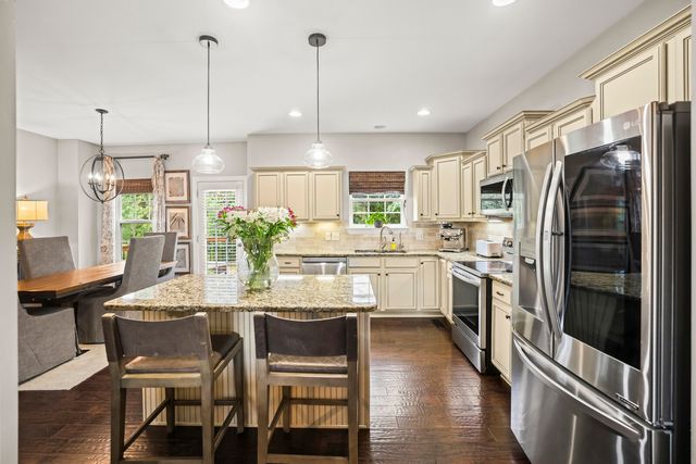 339 Midtown Trl, Mount Juliet, TN 37122
