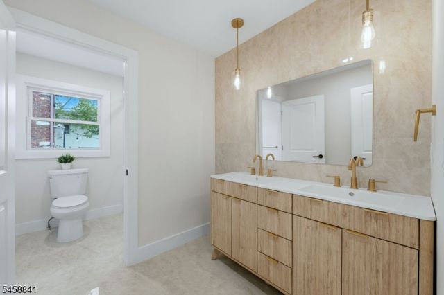 2209 Wood Ave, Roselle Boro, NJ 07203