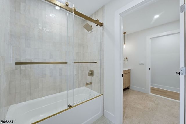 2209 Wood Ave, Roselle Boro, NJ 07203