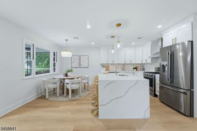 2209 Wood Ave, Roselle Boro, NJ 07203