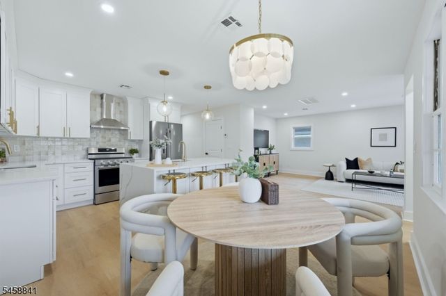 2209 Wood Ave, Roselle Boro, NJ 07203