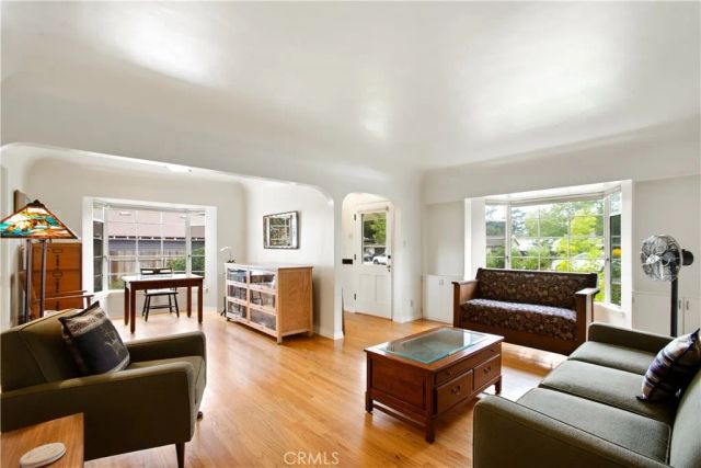 2640 F, La Verne, CA 91750