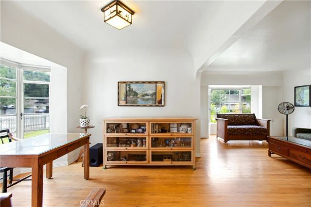 2640 F, La Verne, CA 91750
