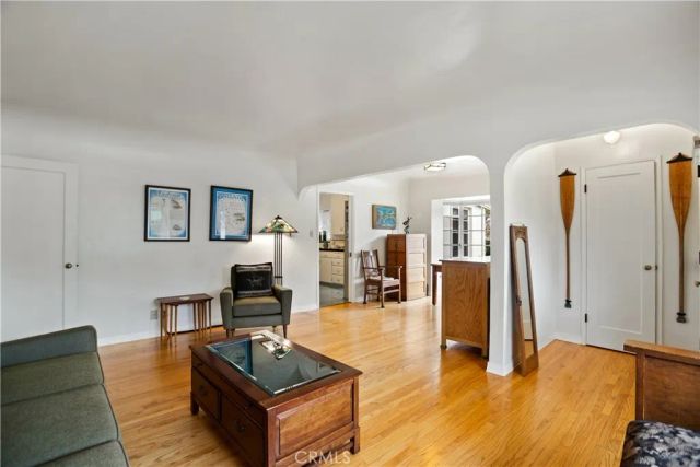 2640 F, La Verne, CA 91750