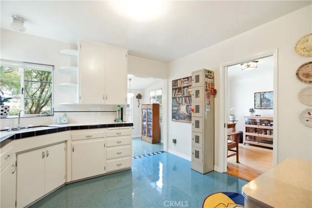 2640 F, La Verne, CA 91750