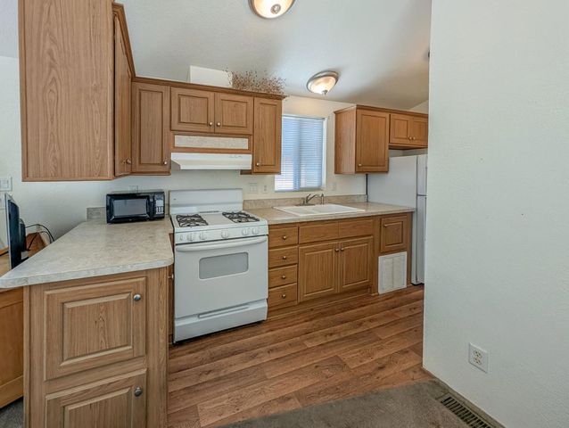 70200 Dillon Road 169, Desert Hot Springs, CA 92241