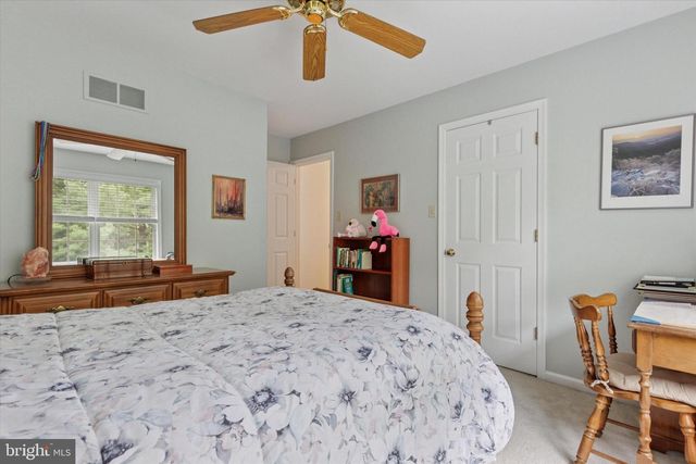 21 KERRY LN, Malvern, PA 19355