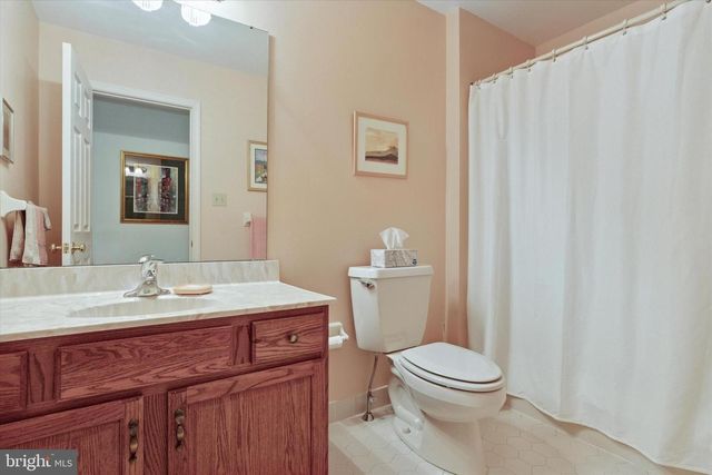 21 KERRY LN, Malvern, PA 19355