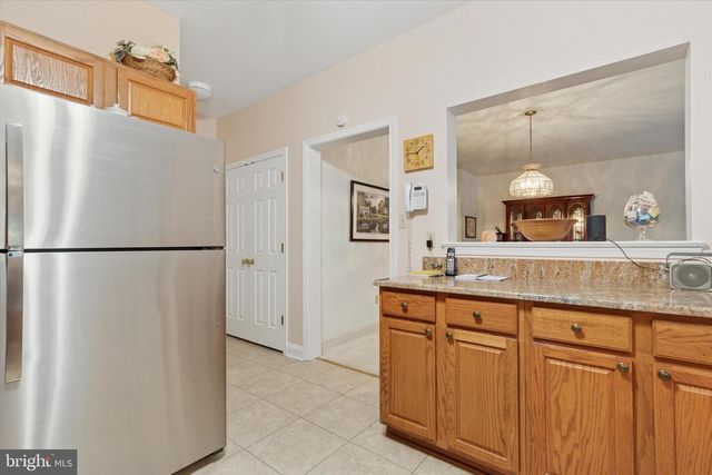 21 KERRY LN, Malvern, PA 19355