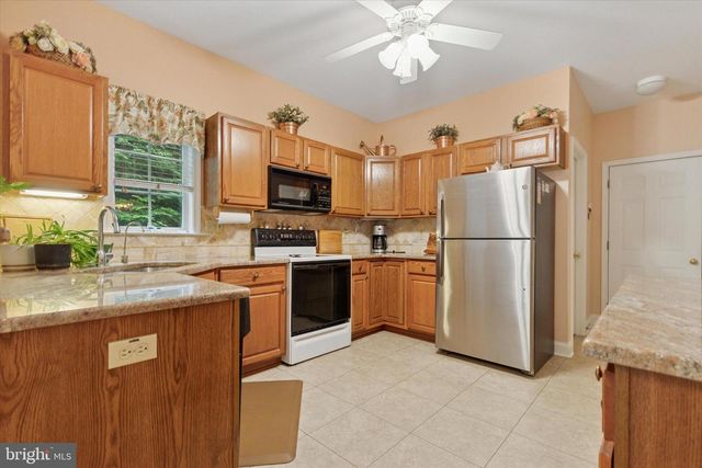 21 KERRY LN, Malvern, PA 19355
