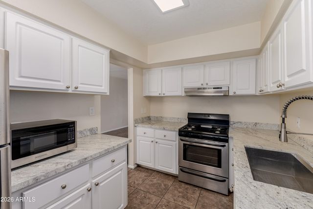 7141 N 16TH Street 234, Phoenix, AZ 85020