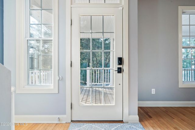 118 SW 2nd Street, Oak Island, NC 28465