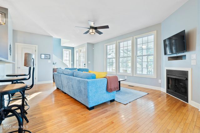 118 SW 2nd Street, Oak Island, NC 28465