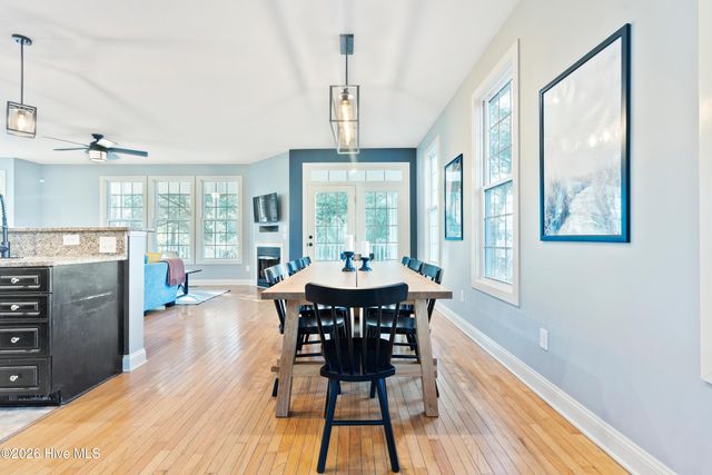 118 SW 2nd Street, Oak Island, NC 28465