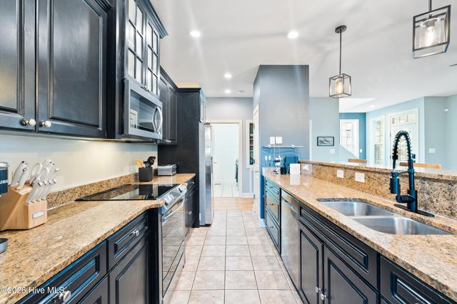 118 SW 2nd Street, Oak Island, NC 28465