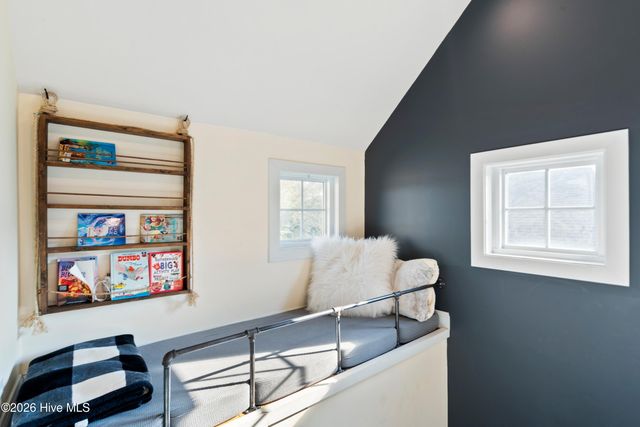 118 SW 2nd Street, Oak Island, NC 28465