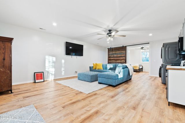 118 SW 2nd Street, Oak Island, NC 28465