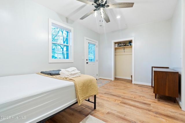 118 SW 2nd Street, Oak Island, NC 28465