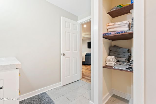 118 SW 2nd Street, Oak Island, NC 28465