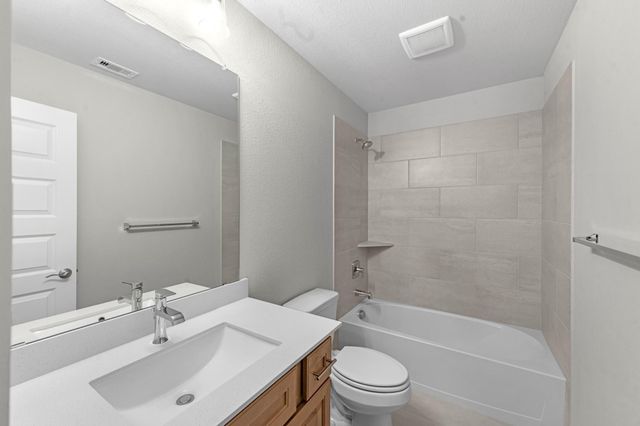 4522 Breezewood Drive, Rosenberg, TX 77471