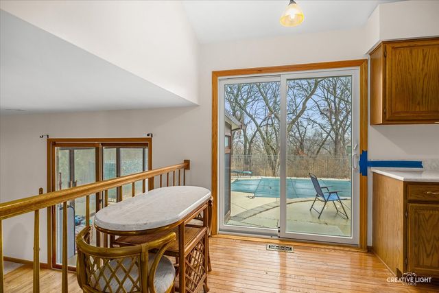 313 Bayberry Drive, Algonquin, IL 60102