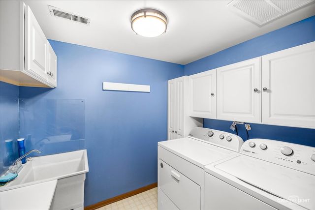 313 Bayberry Drive, Algonquin, IL 60102