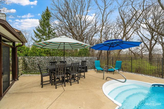 313 Bayberry Drive, Algonquin, IL 60102