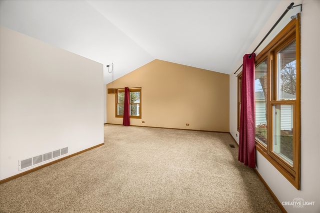 313 Bayberry Drive, Algonquin, IL 60102