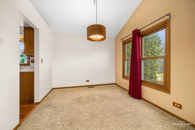 313 Bayberry Drive, Algonquin, IL 60102