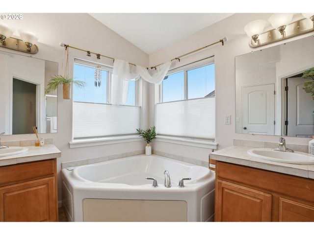 4605 Ne 95TH St, Vancouver, WA 98665