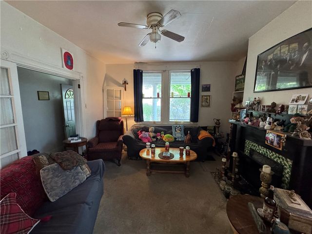 3711 Wapello St, Brighton Heights, PA 15212