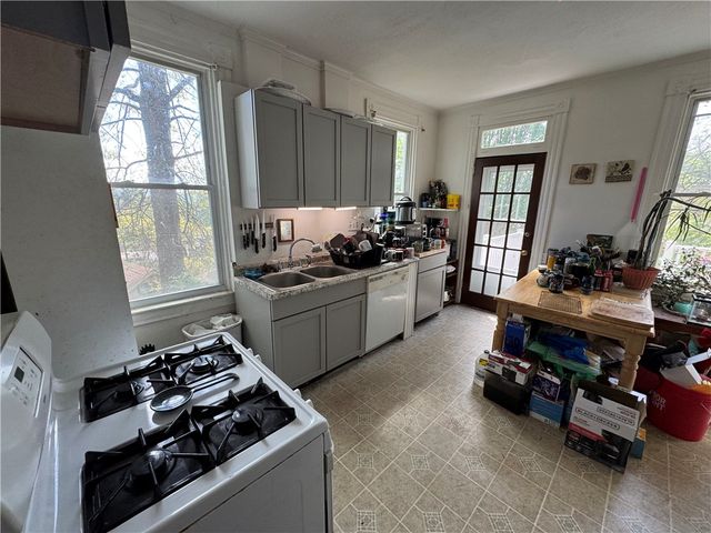 3711 Wapello St, Brighton Heights, PA 15212