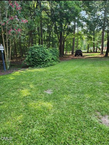 121 Old Moore Road, Selma, NC 27576