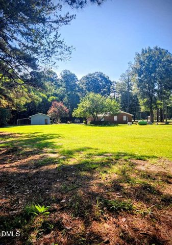 121 Old Moore Road, Selma, NC 27576